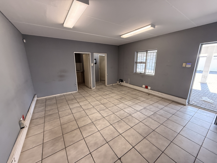 To Let Commercial Property for Rent in Parow Industrial Western Cape